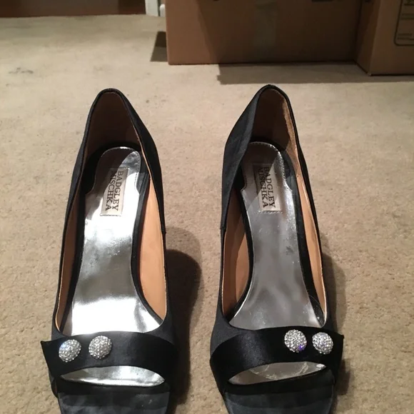 Badgley Mischka Banner black satin heel - Picture 3 of 8